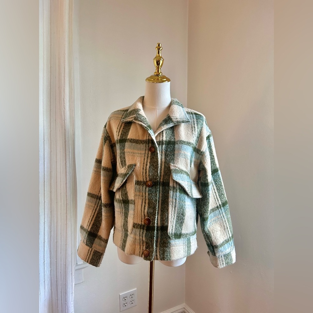 Bagatelle White and Green Plaid Teddy Jacket